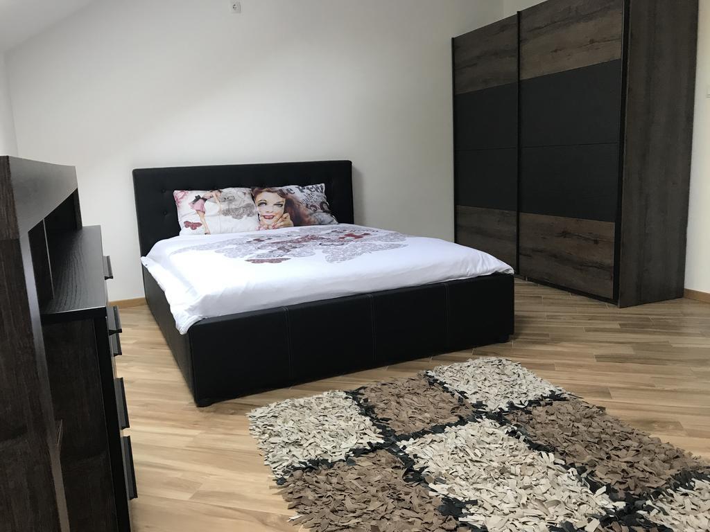 Afrodita Novi Sad Esterno foto