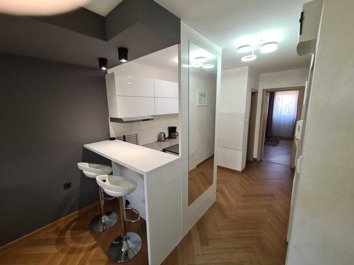 Afrodita Novi Sad Esterno foto